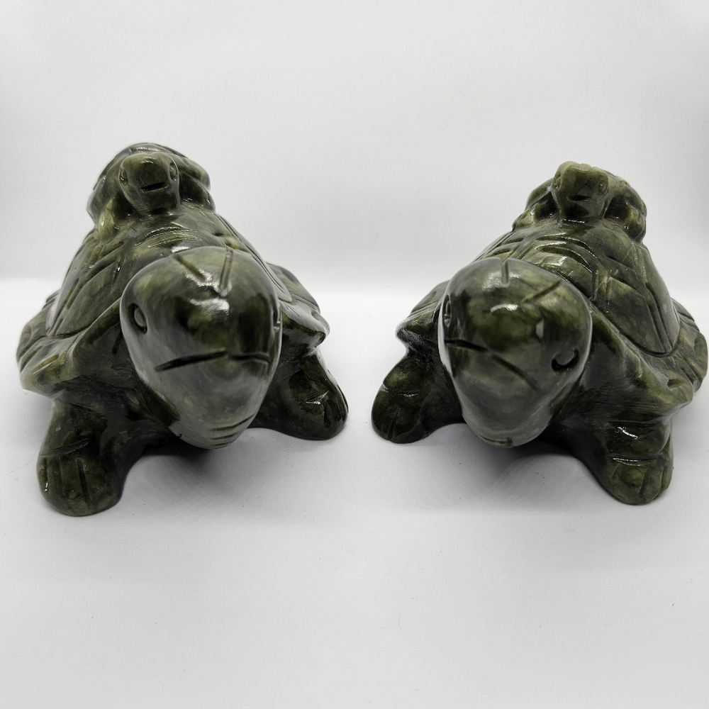 Serpentine crystal turtles